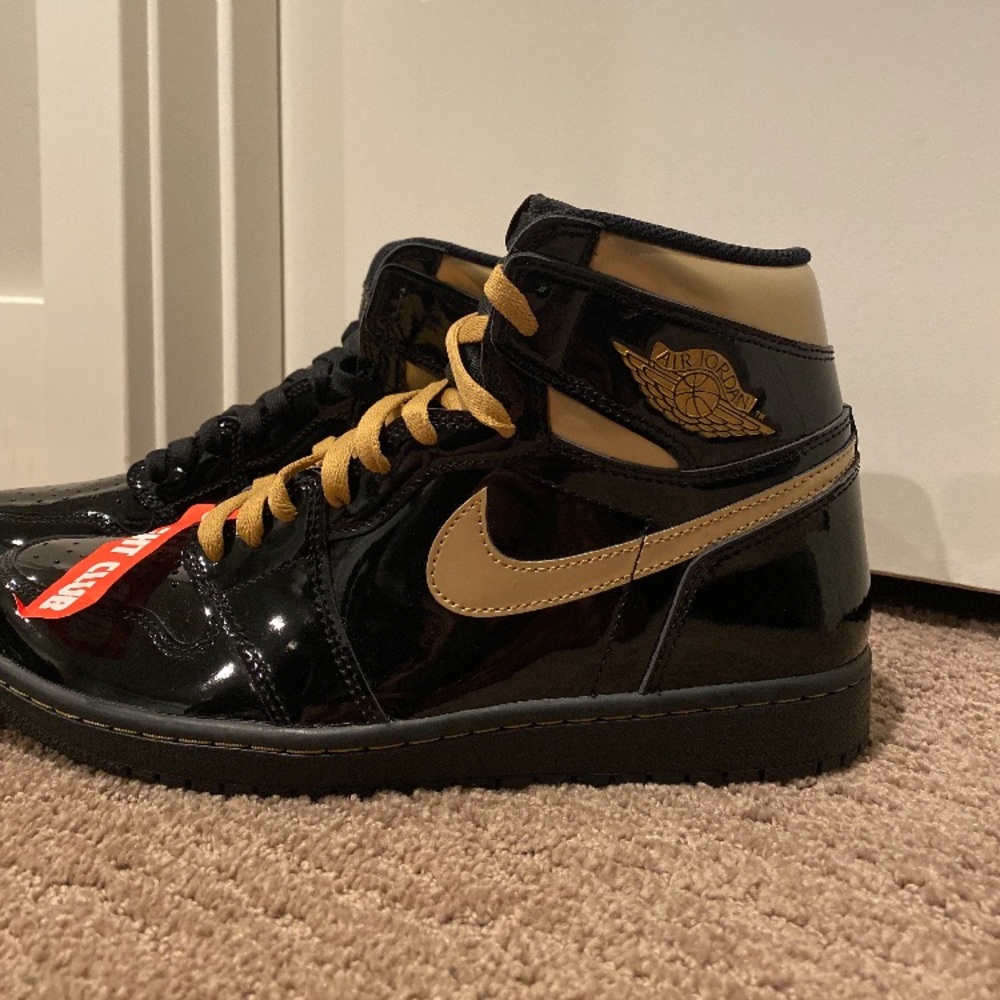 nike air jordan 1 retro gold & black